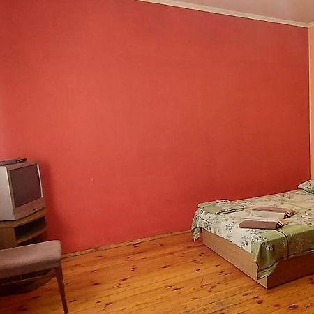Holiday Home At Fedkovycha St. Киев Екстериор снимка