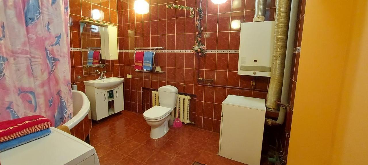 Holiday Home At Fedkovycha St. Киев Екстериор снимка
