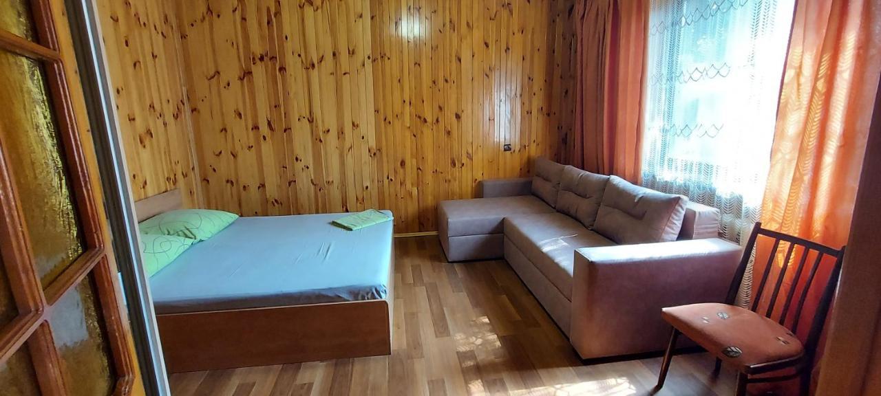Holiday Home At Fedkovycha St. Киев Екстериор снимка